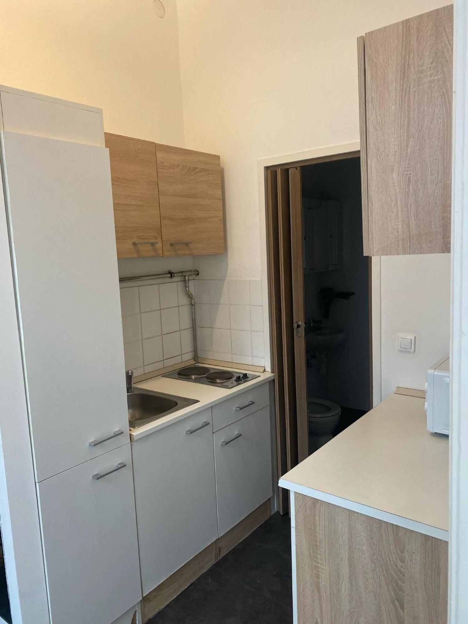 Comfy 1br 15 Min To Ottakring Station Apartment